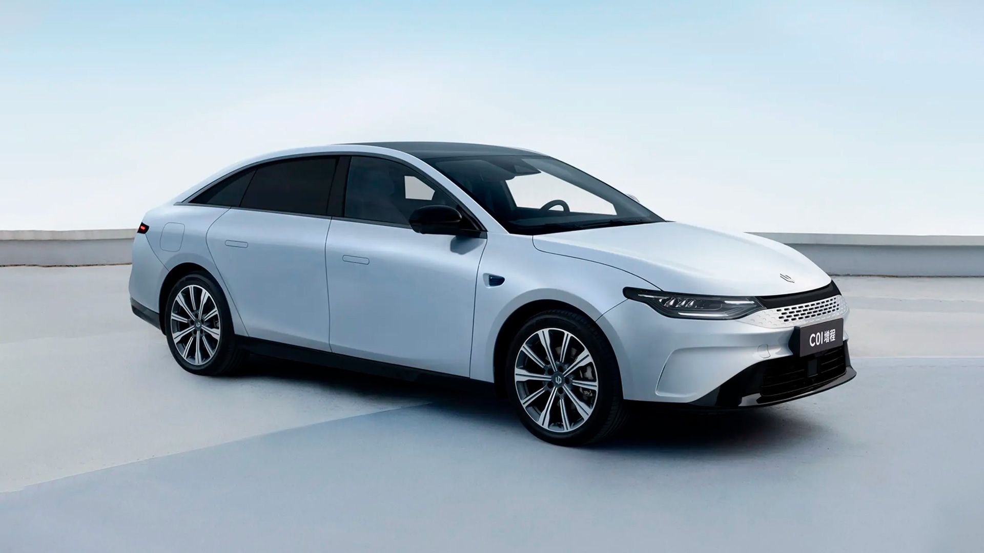 Гібридний автомобіль Leap Motor C01